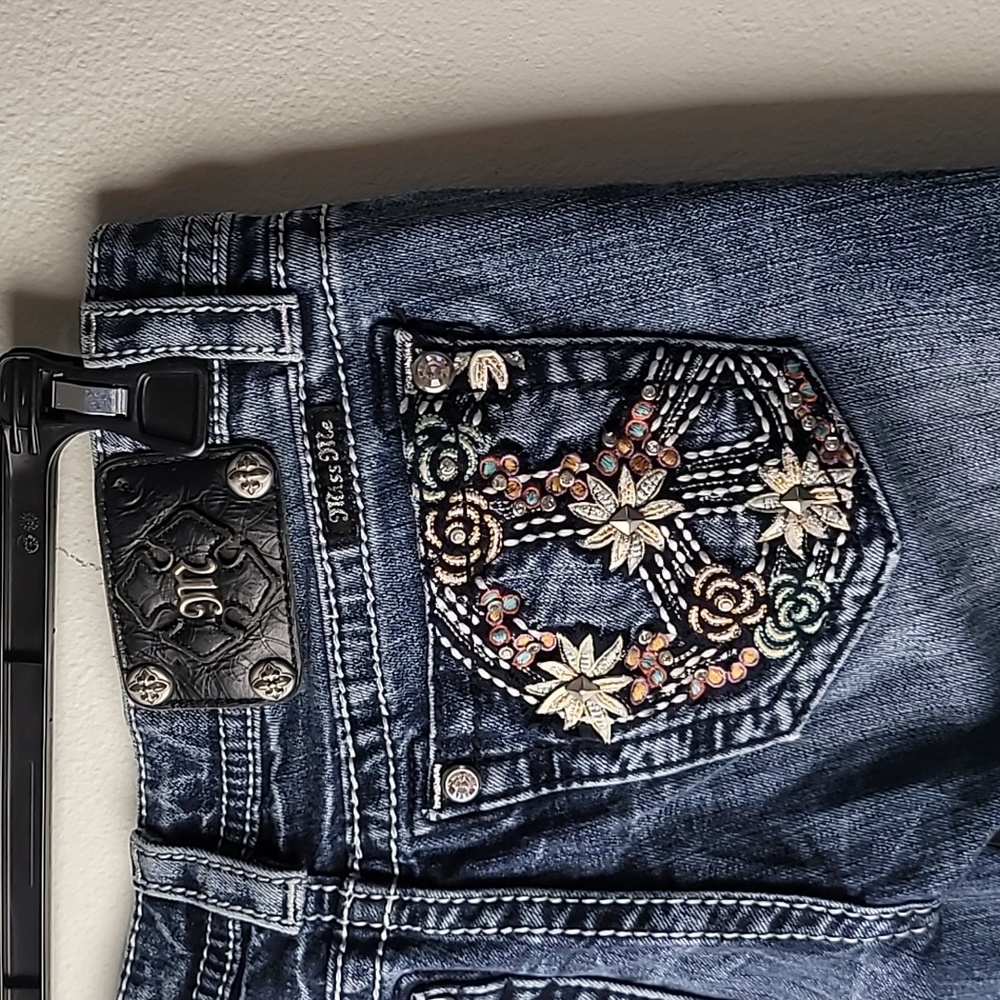 Miss Me Jeans Signature Skinny Floral Stitching Size 28 - Picture 3 of 9